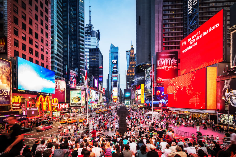Überfüllter Times Square in New York City, USA.