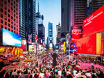 Überfüllter Times Square in New York City, USA.